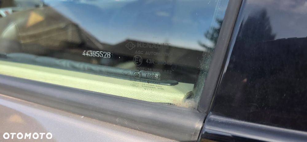 Renault Scenic 1.5 dCi Confort Privilege - 14