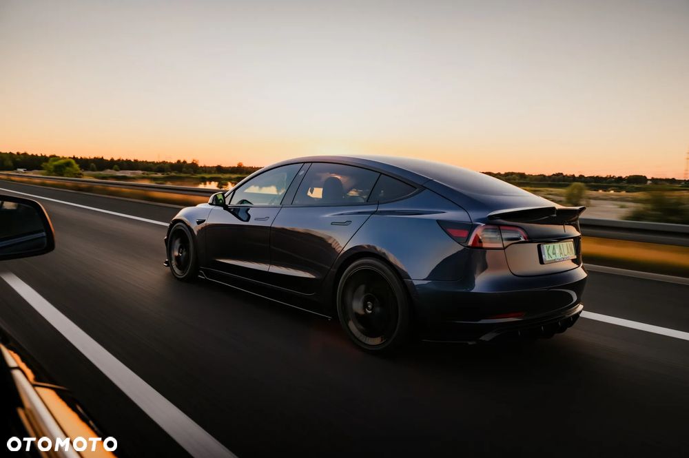 Tesla Model 3 Performance AWD - 7