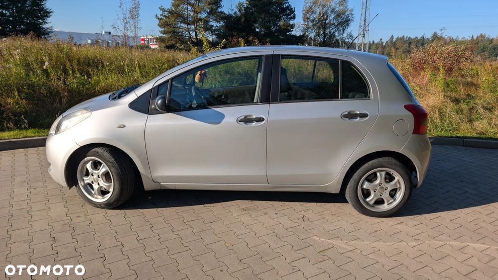 Toyota Yaris - 3