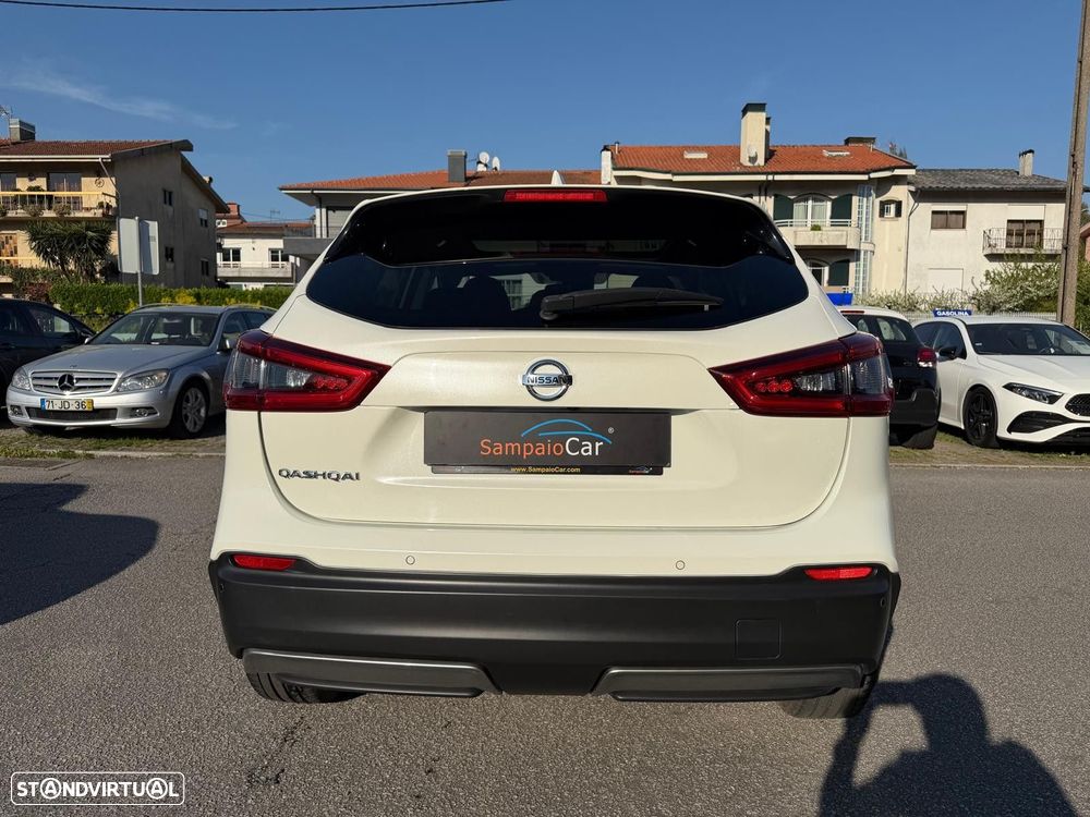 Nissan Qashqai 1.5 dCi N-Connecta 18 - 13