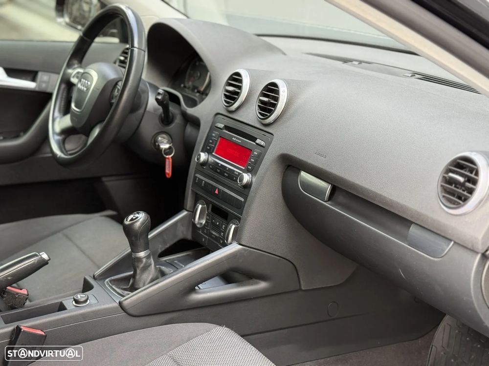 Audi A3 Sportback 1.6 TDI Sport - 13