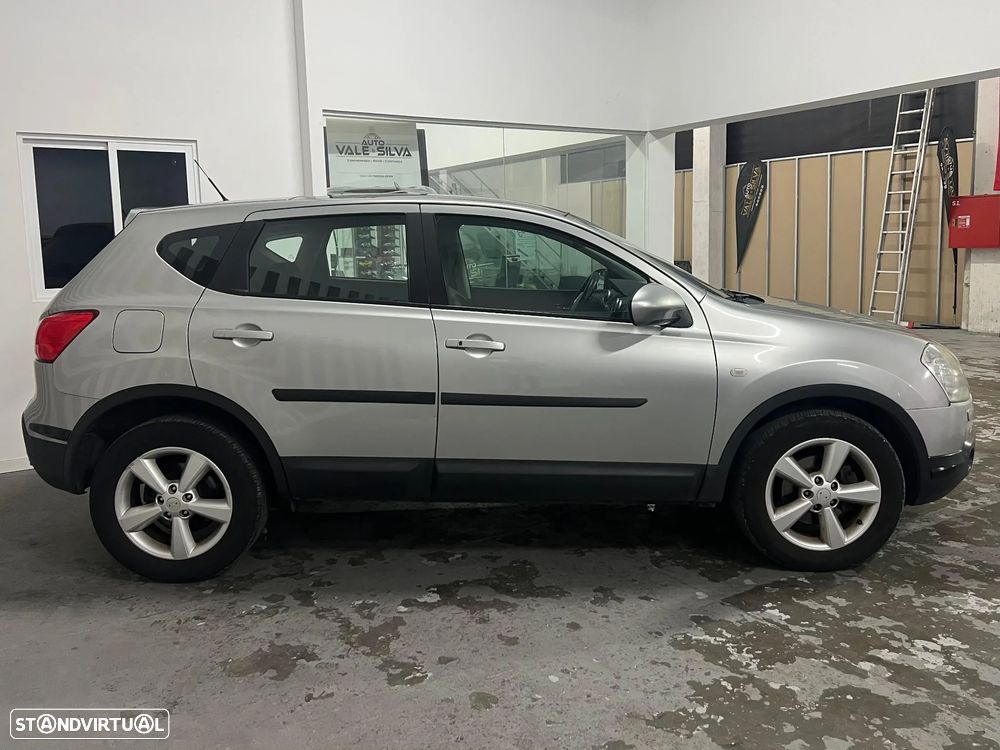 Nissan Qashqai 2.0 dCi Acenta AT FPD - 18