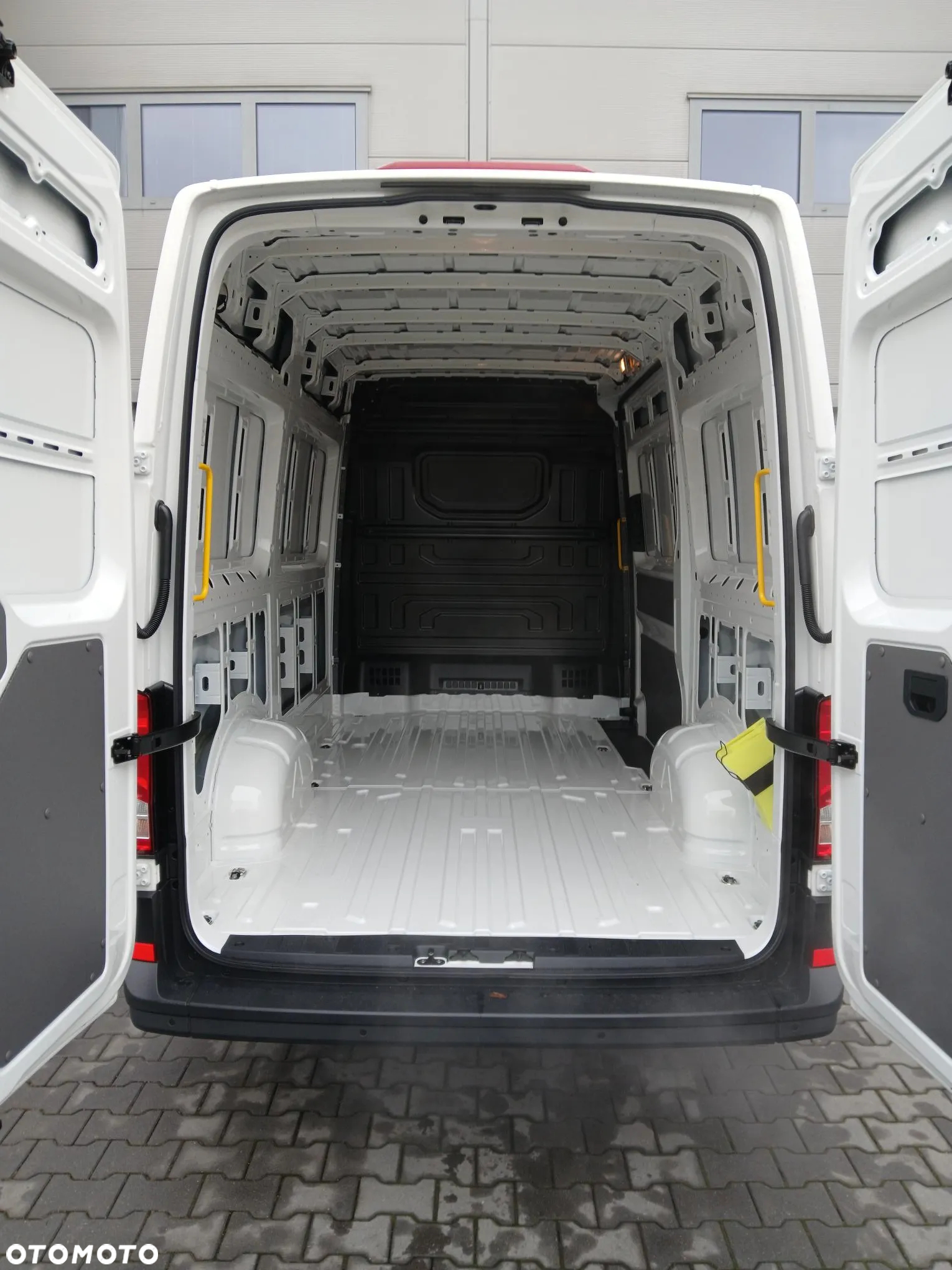 Volkswagen CRAFTER - 7