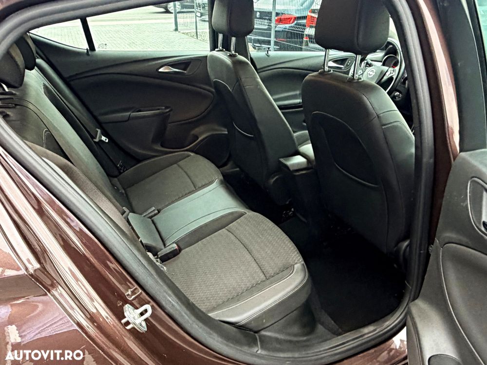 Opel Astra 1.6 D (CDTI) Start/Stop Innovation - 18