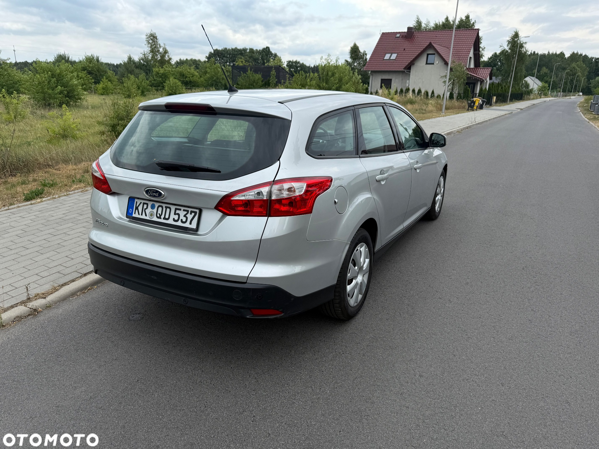 Ford Focus Turnier 1.6 TDCi DPF Start-Stopp-System SYNC Edition - 8
