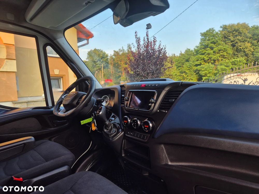 Iveco DAILY 40C18 FIRANKA HIMATIC KLIMA LEDY WINDA PNEUMATYKA - 20