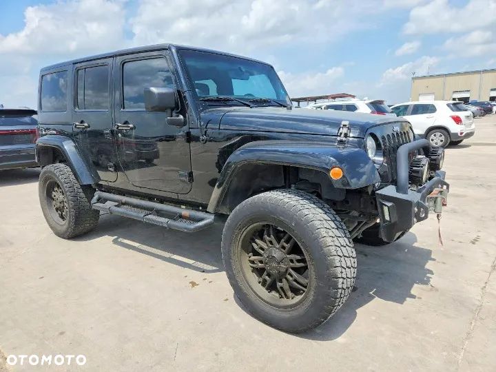 Jeep Wrangler 3.6 Unlim Sahara - 2