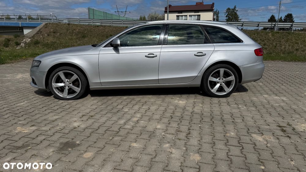 Audi A4 Avant - 5