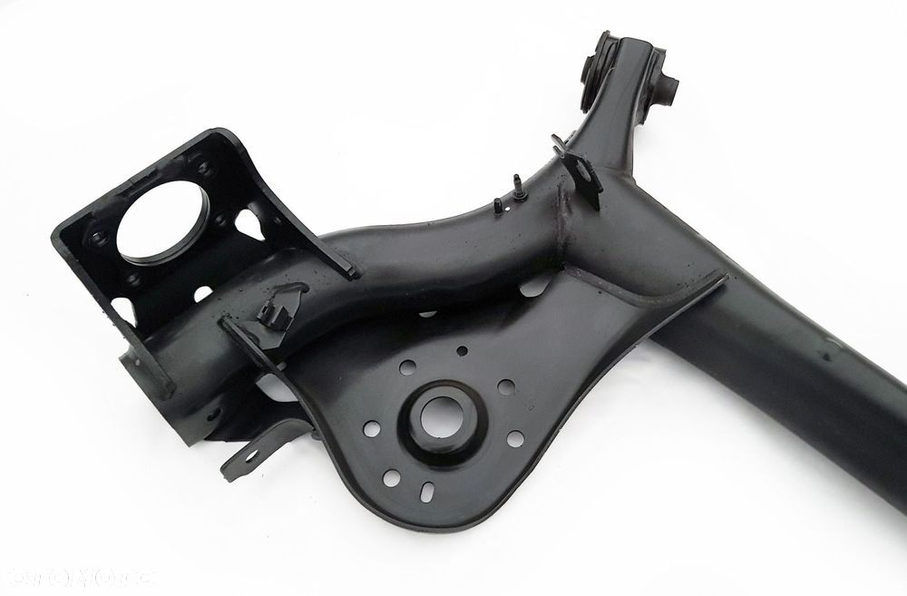 Tylna belka Peugeot 108, Citroen C1 II 2014 - - 2