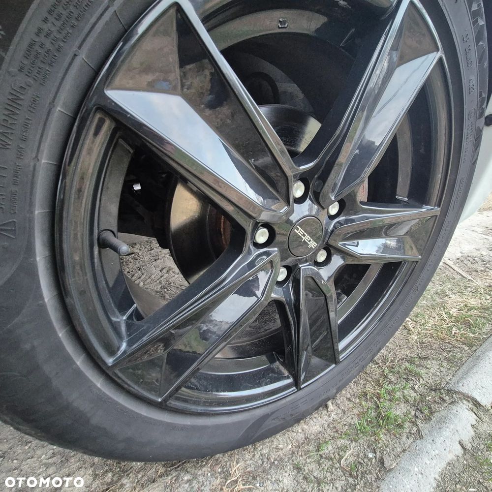 Mitsubishi Outlander - 15