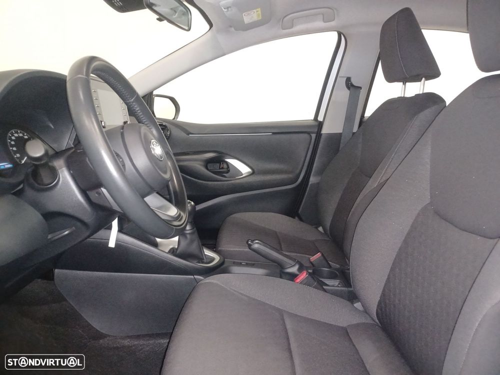 Toyota Yaris - 11