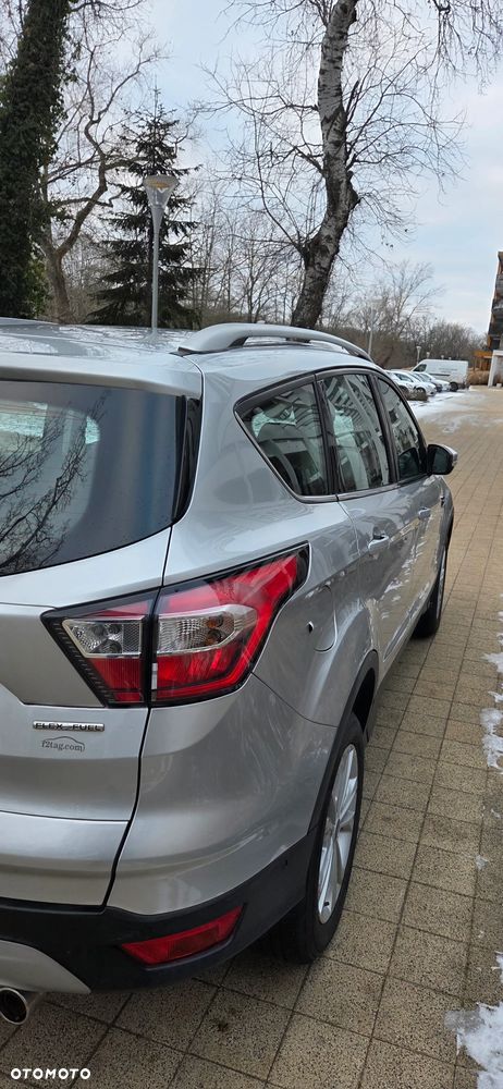 Ford Kuga 1.5 EcoBoost 2x4 Titanium - 7