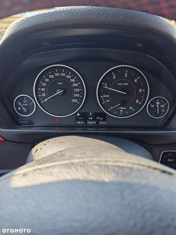 BMW Seria 3 320d Sport Line - 13