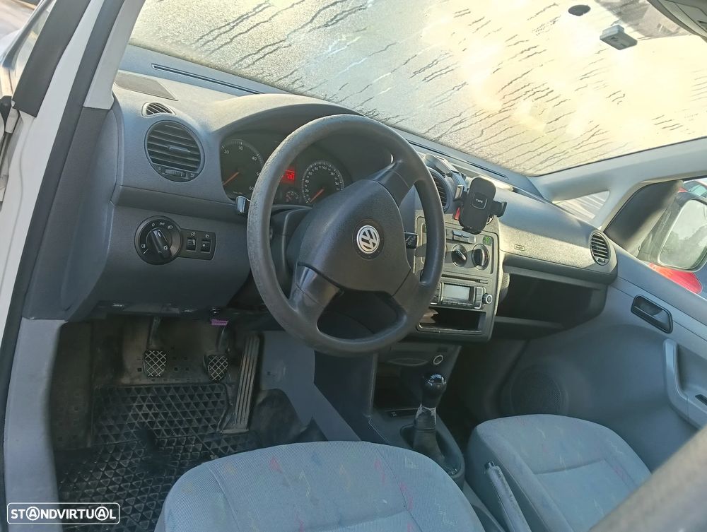 VW Caddy - 7