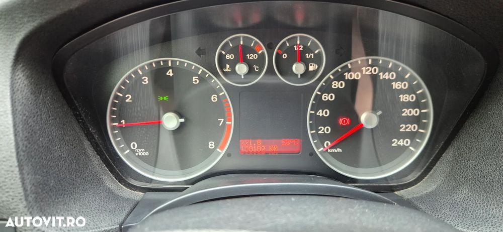 Ford Focus - 12