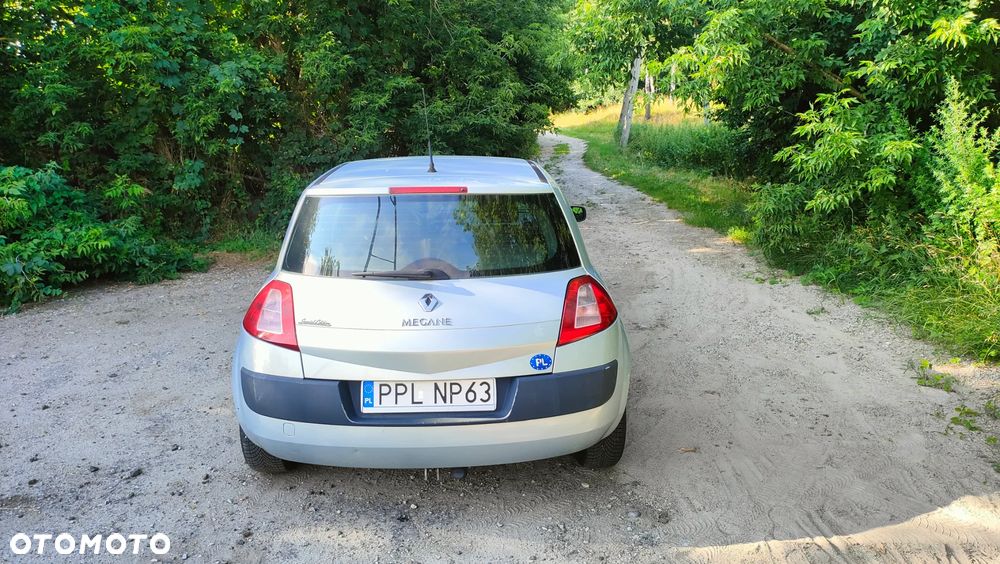 Renault Megane 1.6 Confort Authentique - 8