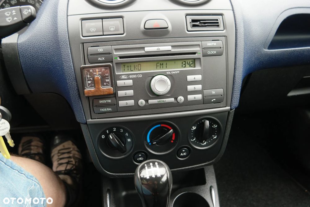Ford Fiesta - 28