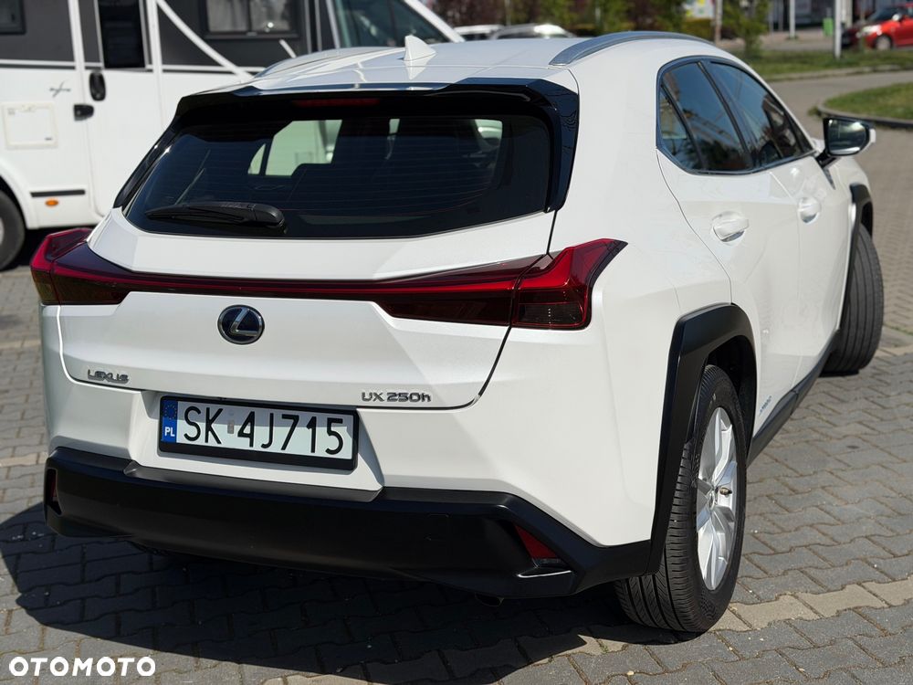 Lexus UX 250h Elegance 2WD - 6