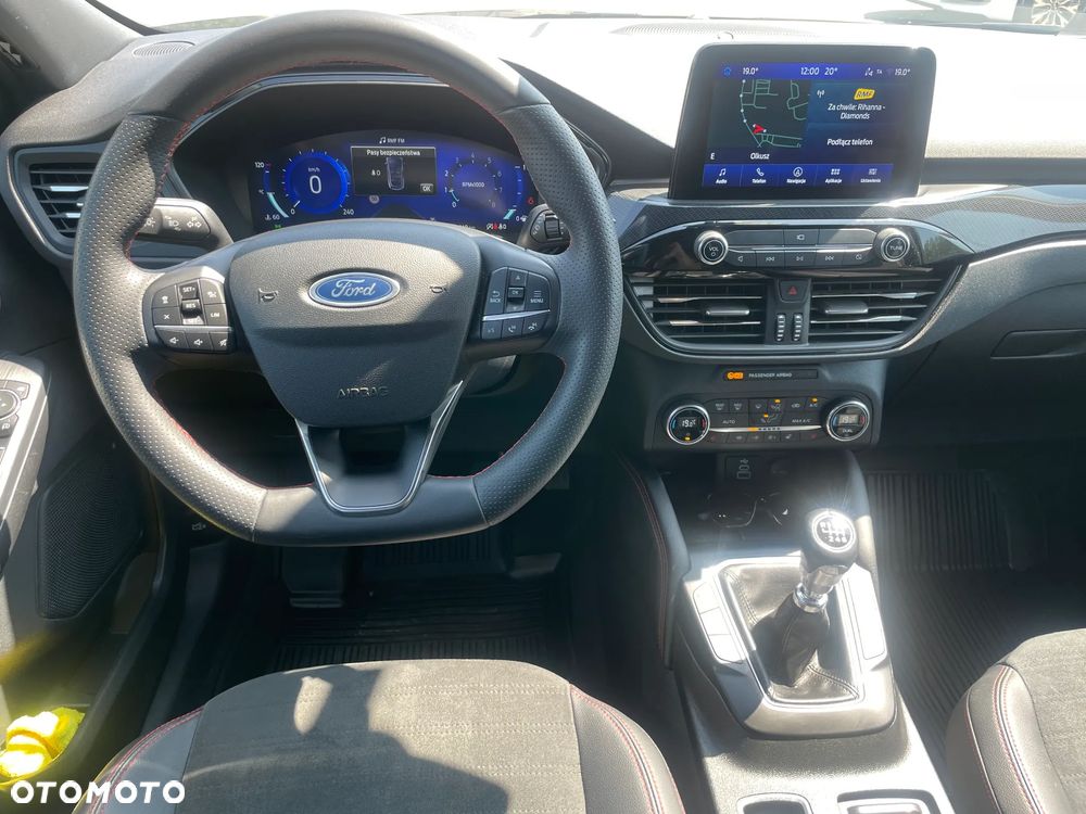 Ford Kuga 1.5 EcoBoost FWD ST-Line X - 12