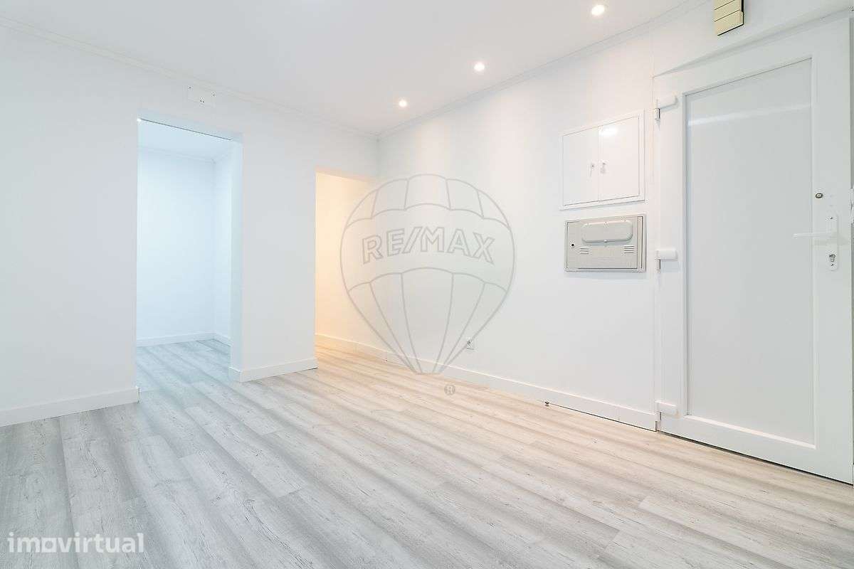 Apartamento T1 para arrendamento - Grande imagem: 2/16
