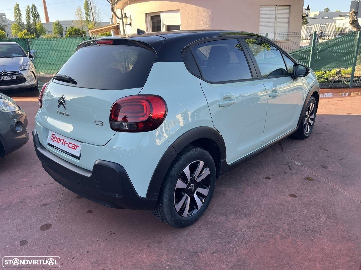 Citroën C3 1.2 PureTech Feel - 4