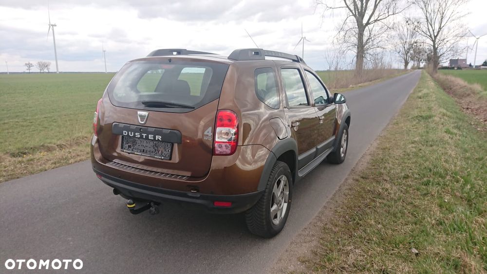Dacia Duster 1.6 16V 105 4x4 Laureate - 4