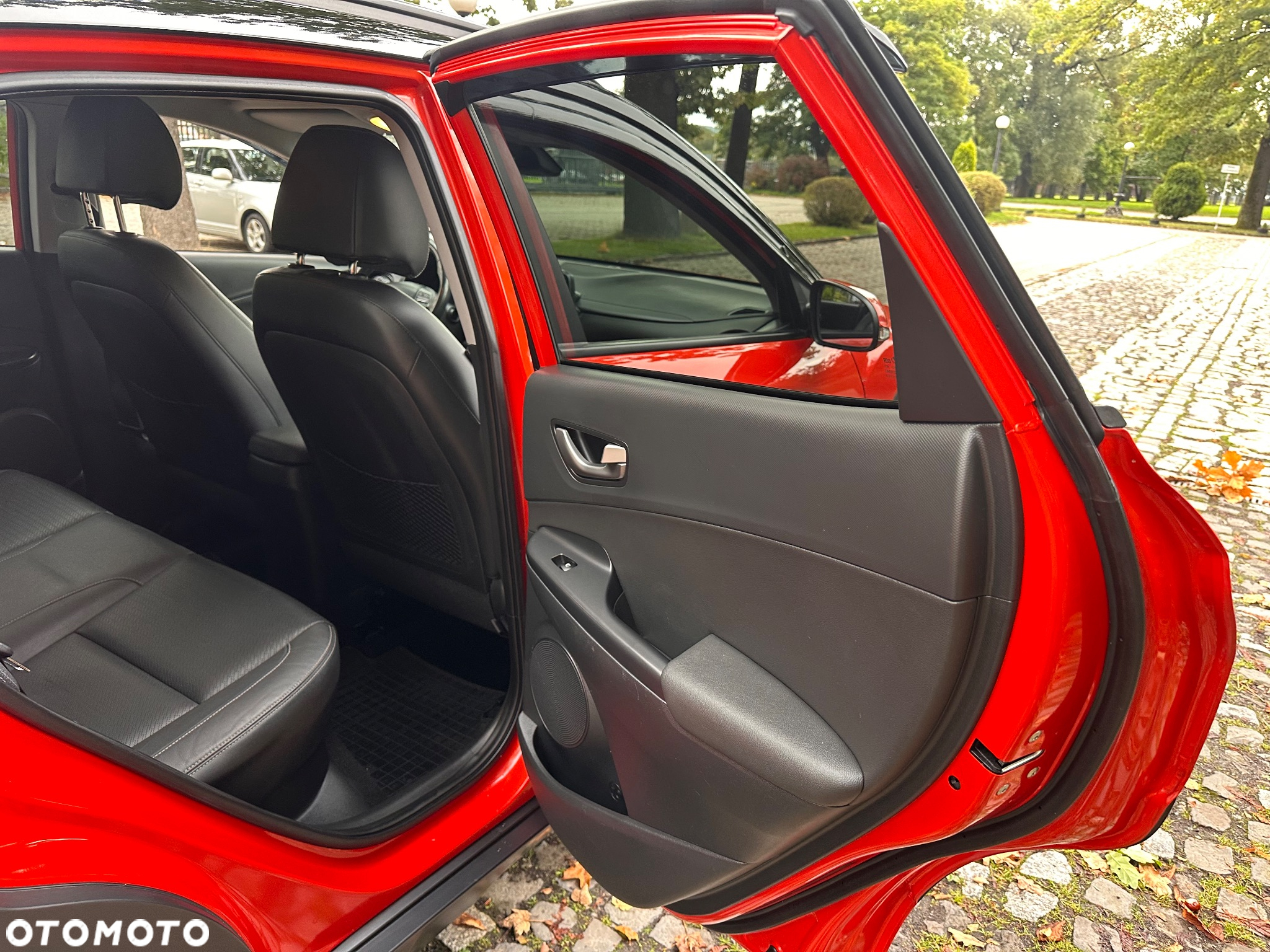 Hyundai Kona 1.6 T-GDI DCT 4WD Premium - 28