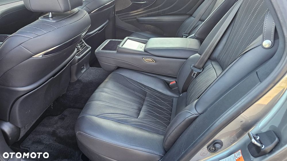 Lexus LS 500 Prestige AWD - 25