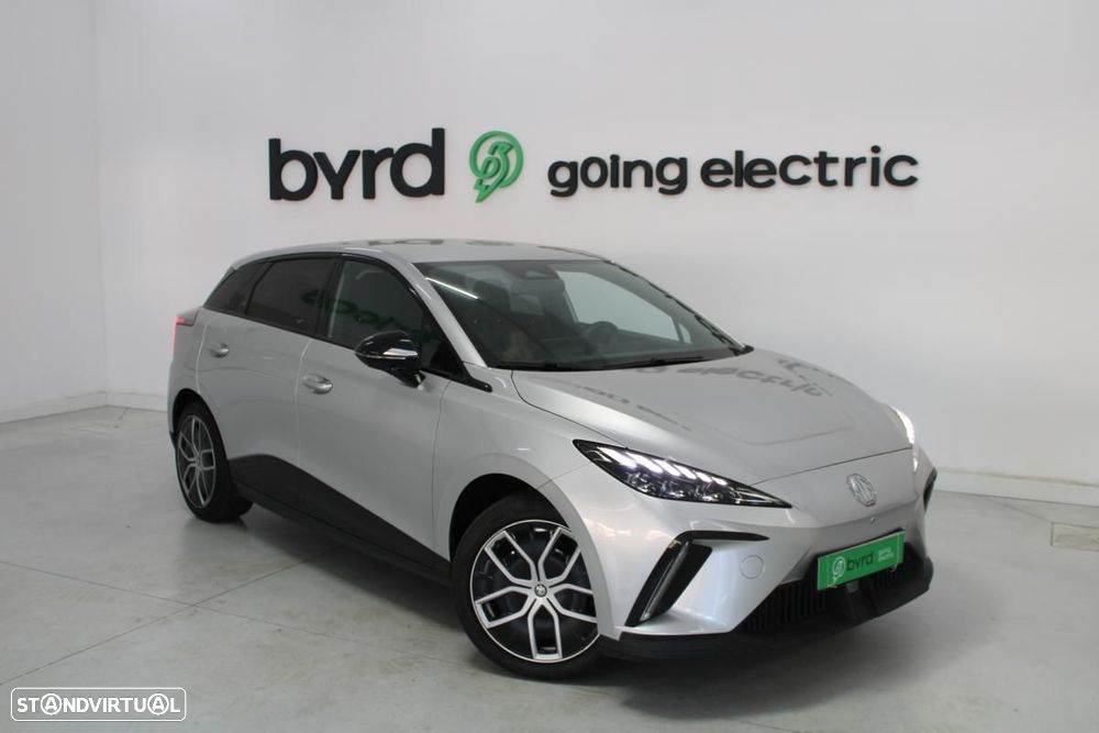 MG MG4 64 kWh Luxury - 2