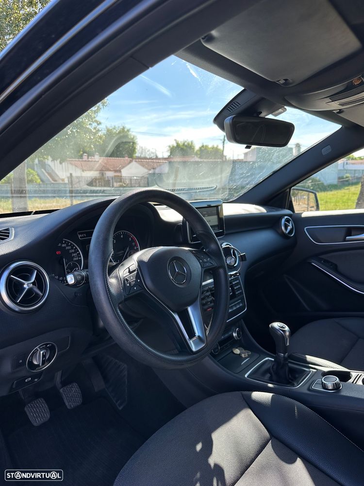 Mercedes-Benz A 180 CDI BlueEFFICIENCY Edition - 11