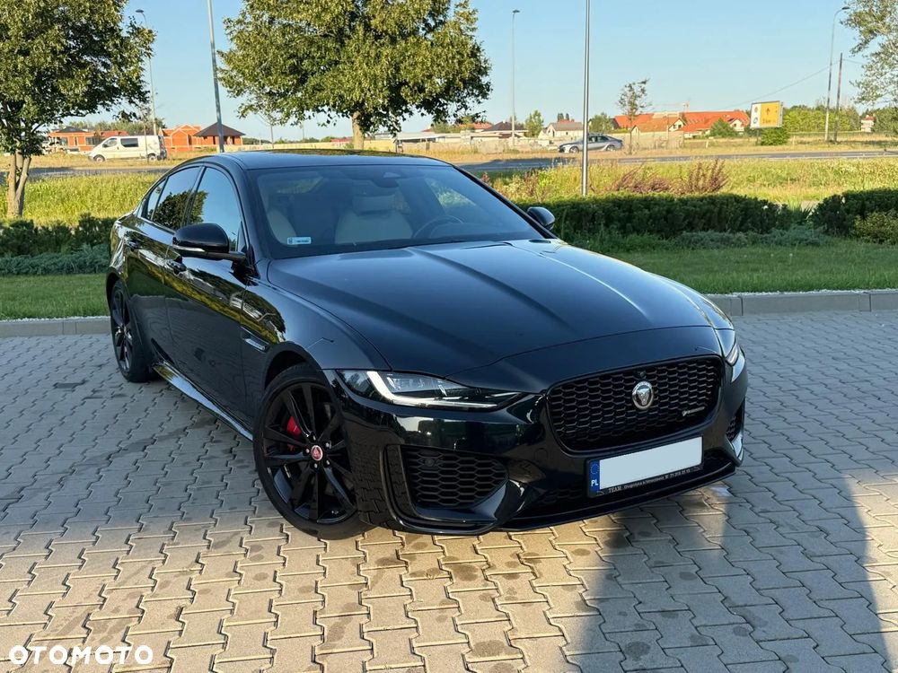 Jaguar XE 2.0 P250 R-Dynamic Black - 8