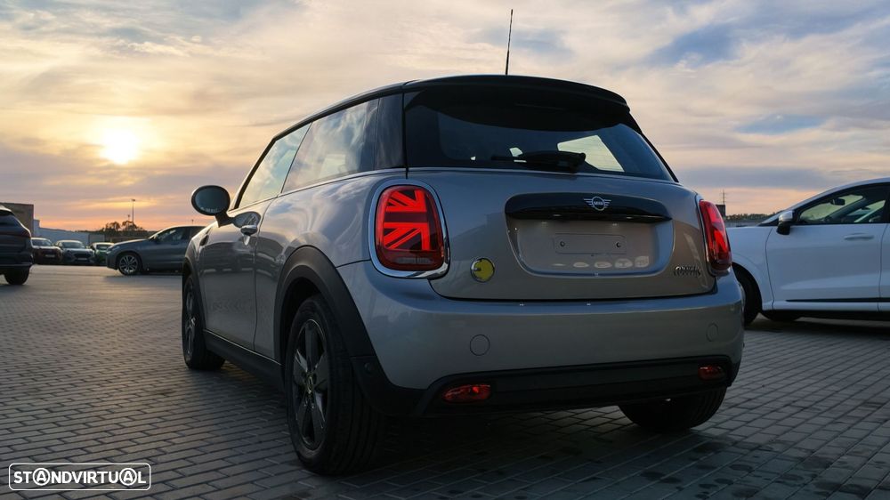 MINI 3 Portas Cooper SE Classic - 6