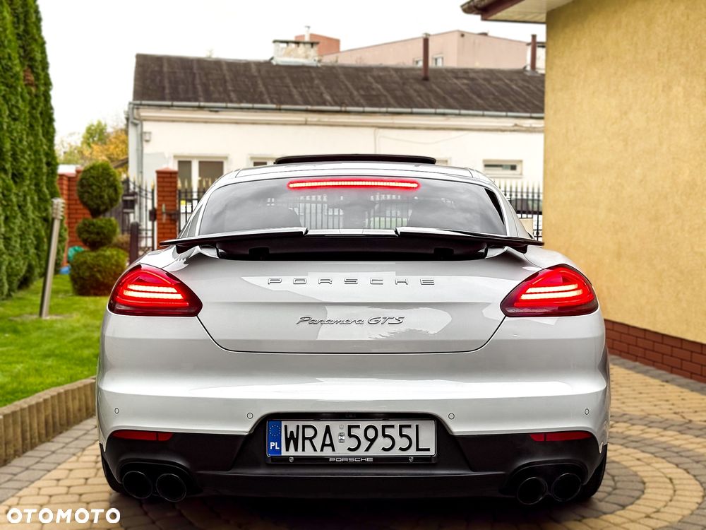 Porsche Panamera GTS PDK - 7