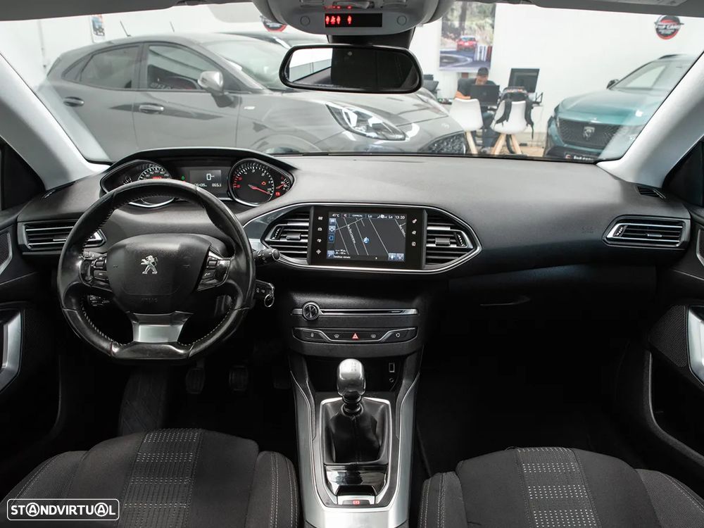 Peugeot 308 1.6 BlueHDi Allure J17 - 20