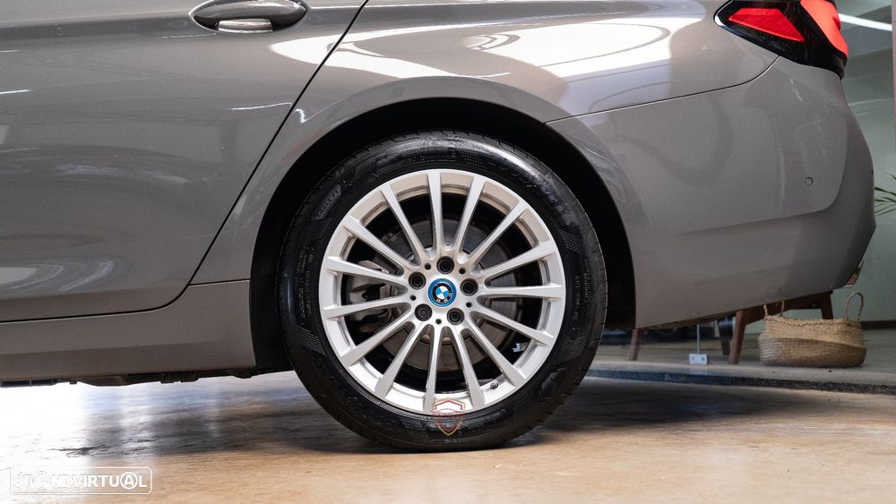 BMW 520 e - 15