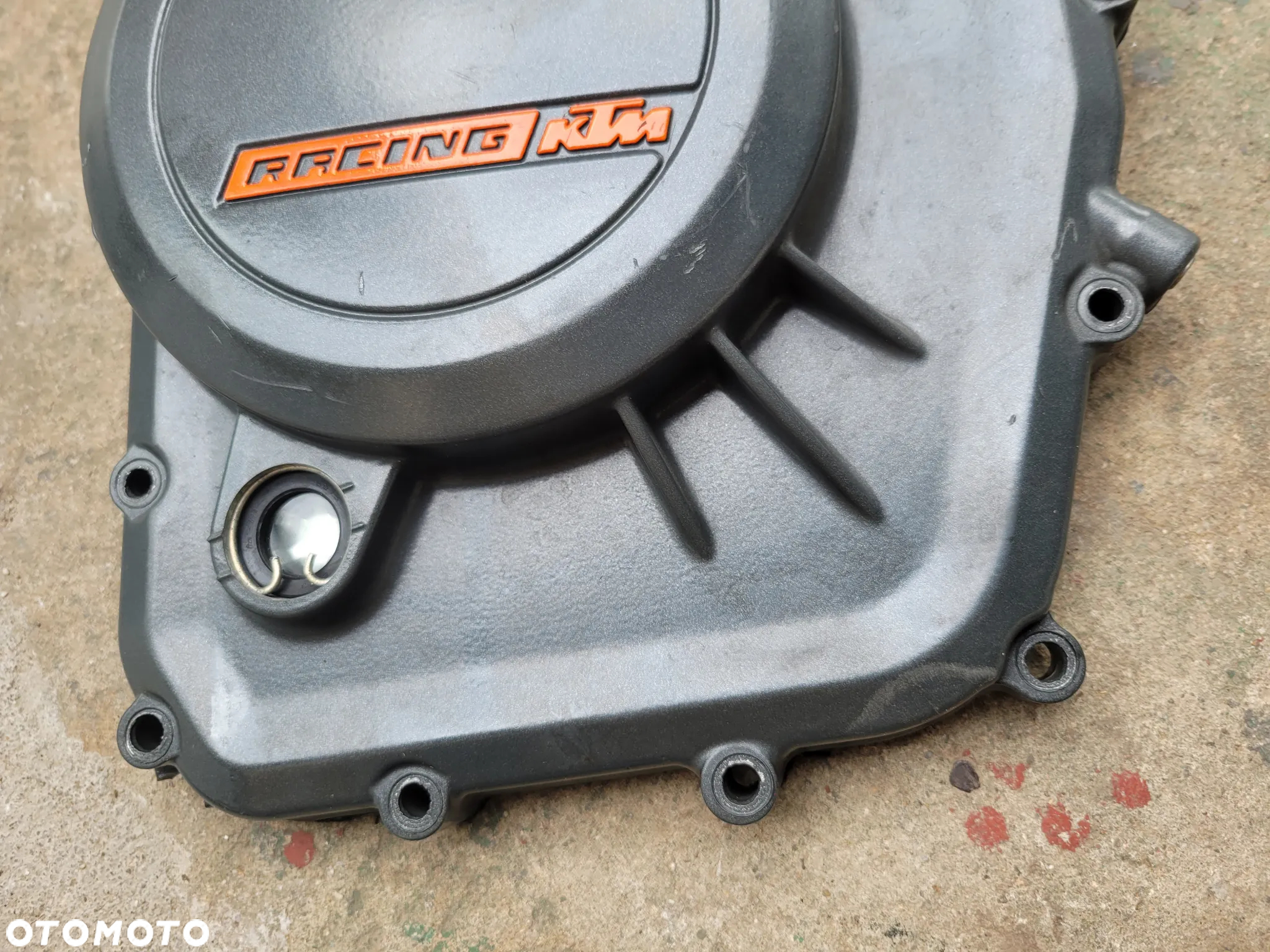 Dekiel, pokrywa silnika KTM 390 Duke RC - 8