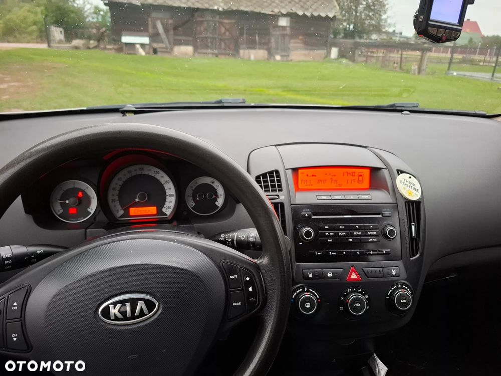 Kia Ceed Cee'd 1.6 Crdi Comfort - 9