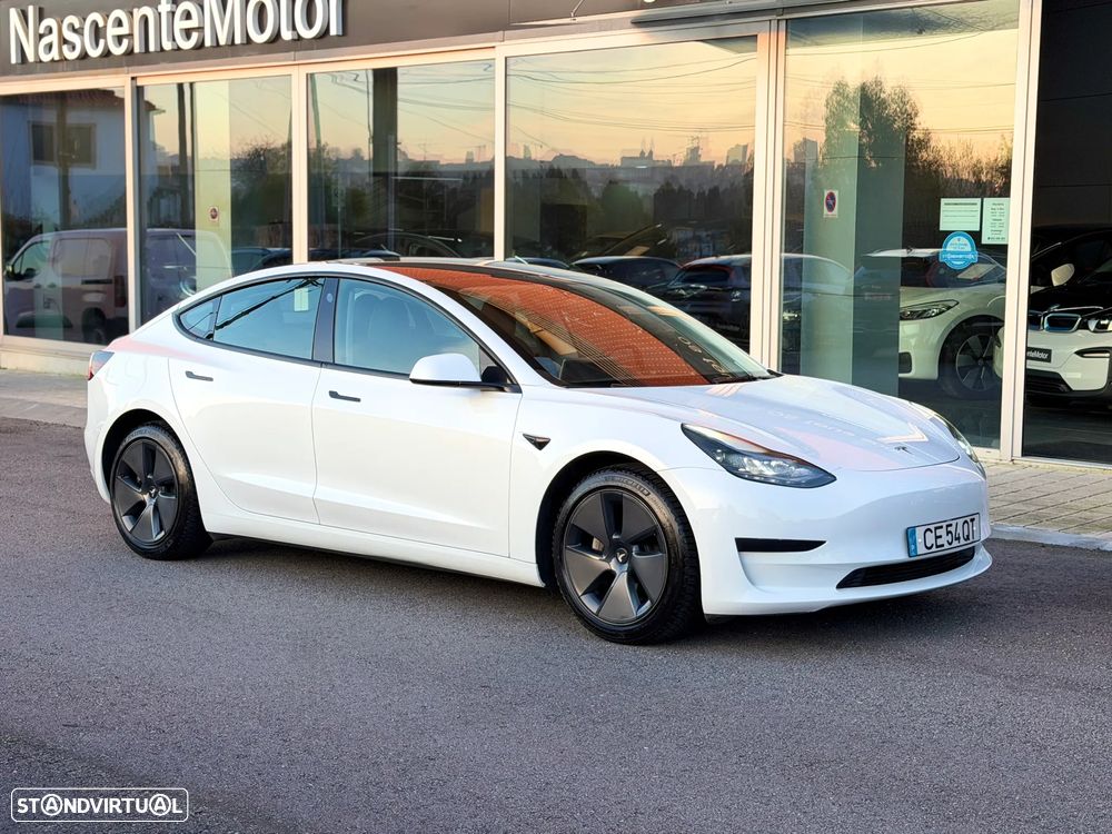 Tesla Model 3 Standard Range Plus RWD - 3