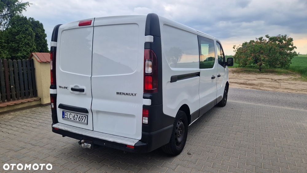 Renault Trafic doka 5 osób - 5