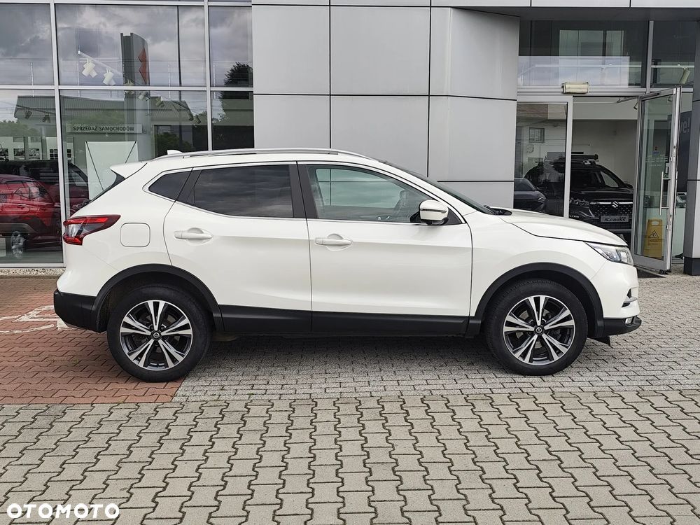 Nissan Qashqai 1.2 DIG-T N-Connecta EU6 - 4