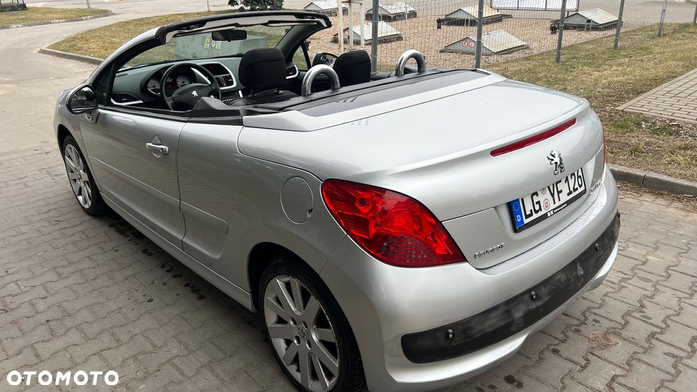 Peugeot 207 CC 120 VTi Active - 11