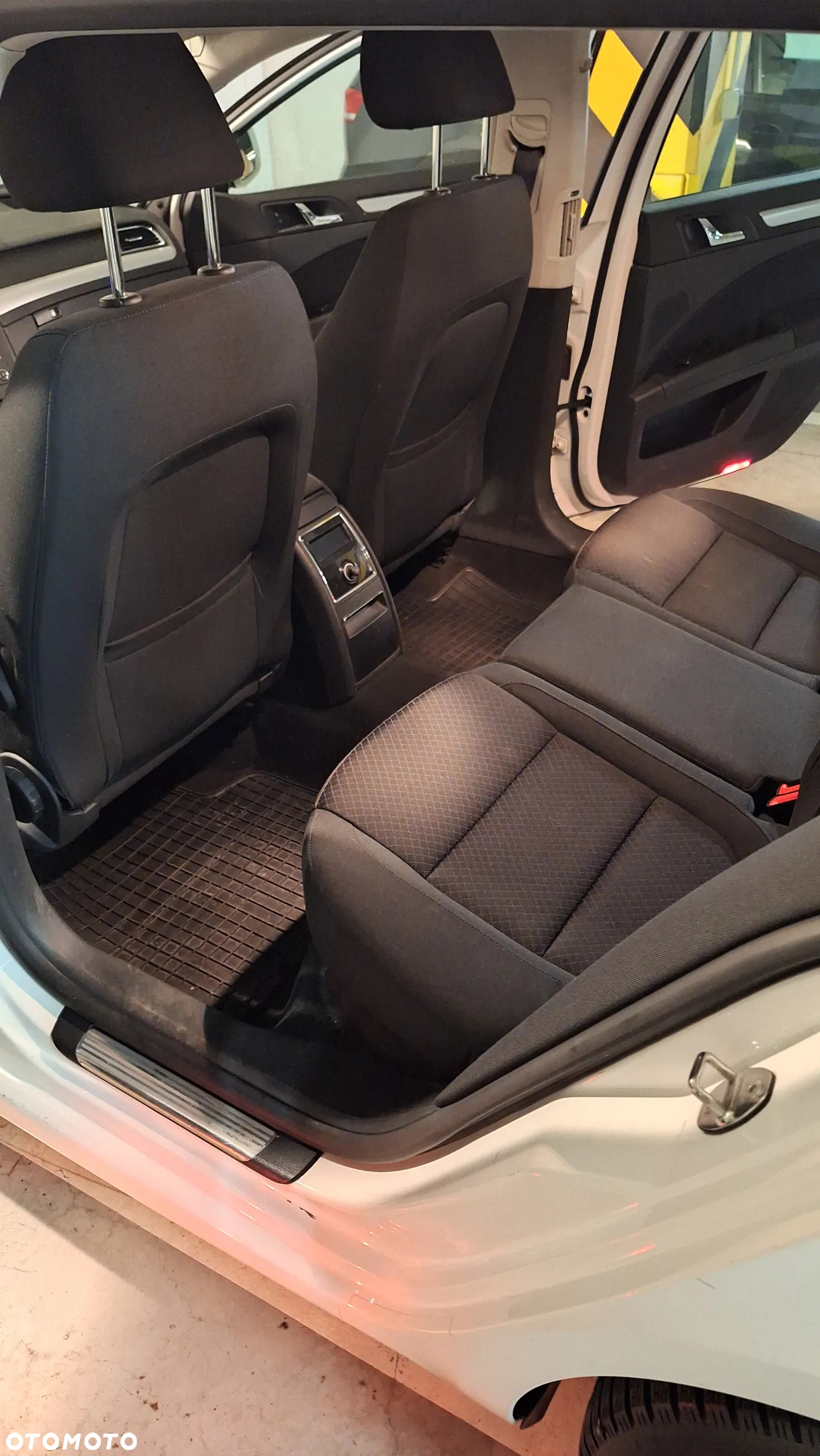 Skoda Superb 1.8 TSI Ambition DSG - 16