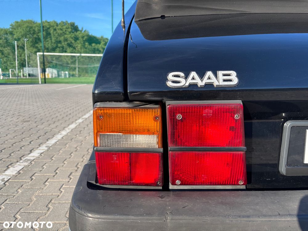 Saab 900 - 11