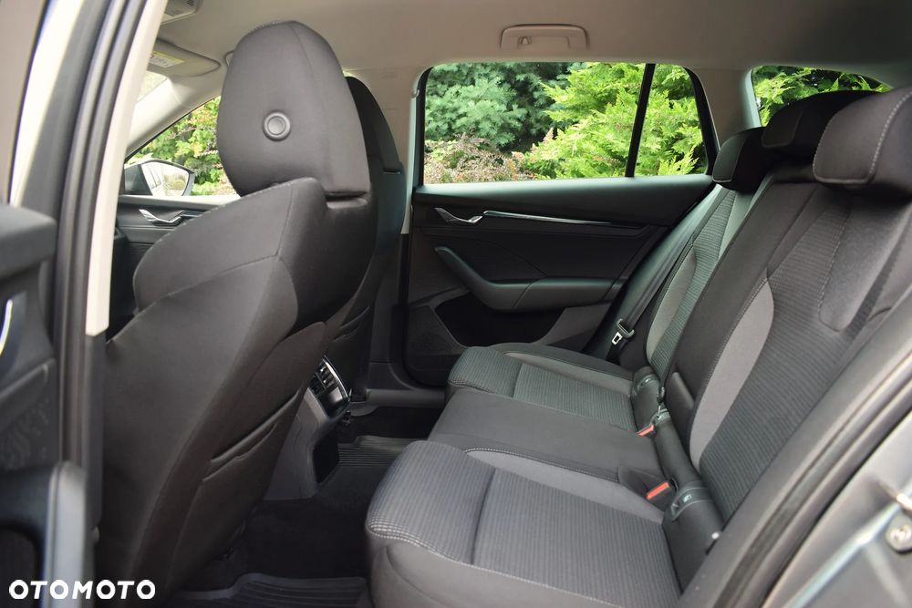Skoda Octavia 2.0 TDI Style - 7