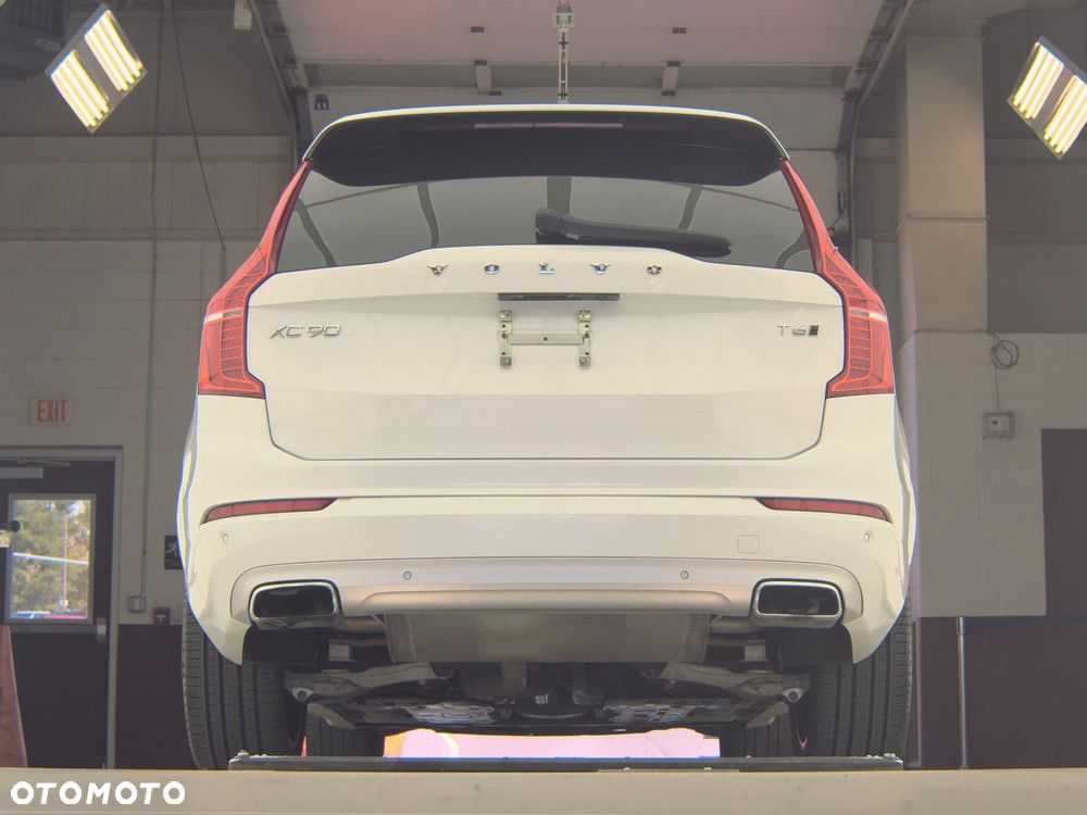 Volvo XC 90 T6 AWD Geartronic Momentum - 8