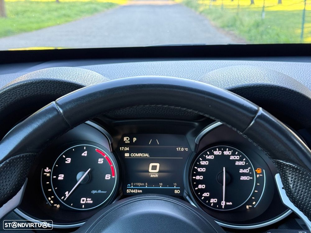 Alfa Romeo Stelvio 2.2 D Sprint Q4 AT8 - 45