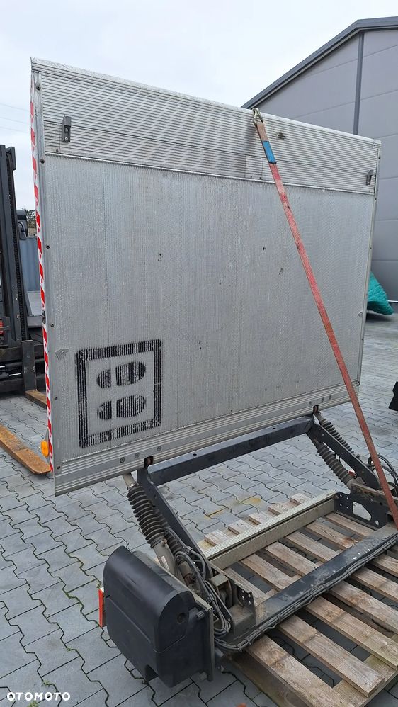 Zabudowa Kontener 2022r winda załadowcza Dhollandia dhlm.08  750KG - 11