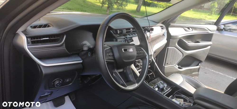 Jeep Grand Cherokee - 9