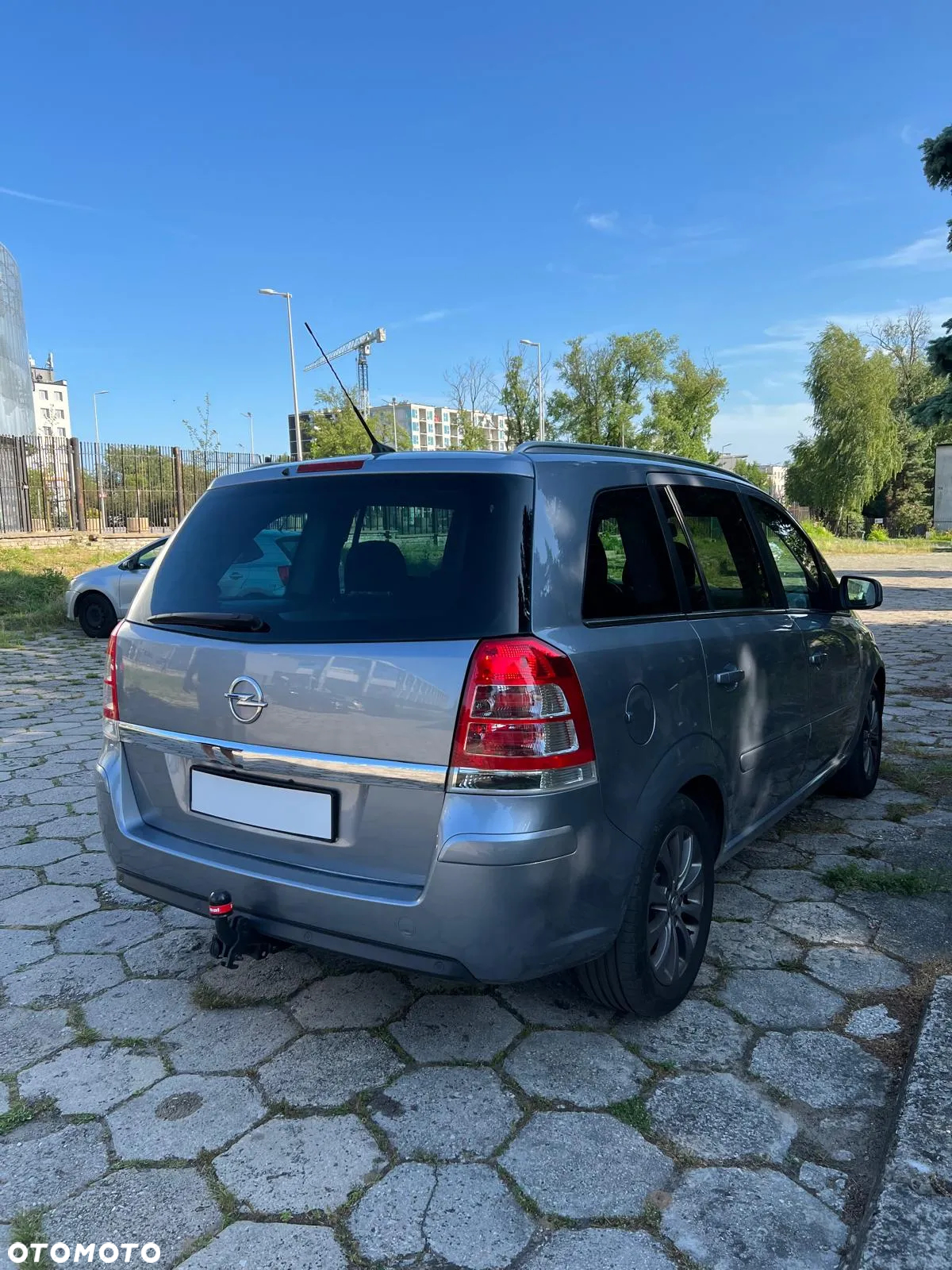 Opel Zafira 1.8 Cosmo - 4