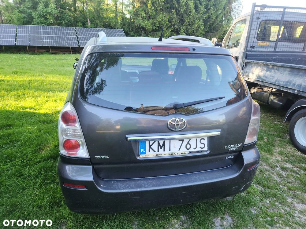 Toyota Verso - 8